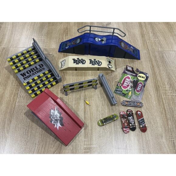 Vintage Tech Deck Lot Ramps With Boards, Accessories & Rails Mixed Lot - Picture 1 of 10